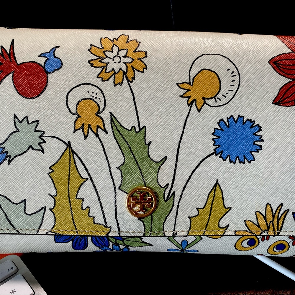 Tory Burch Floral Robinson Chain Wallet